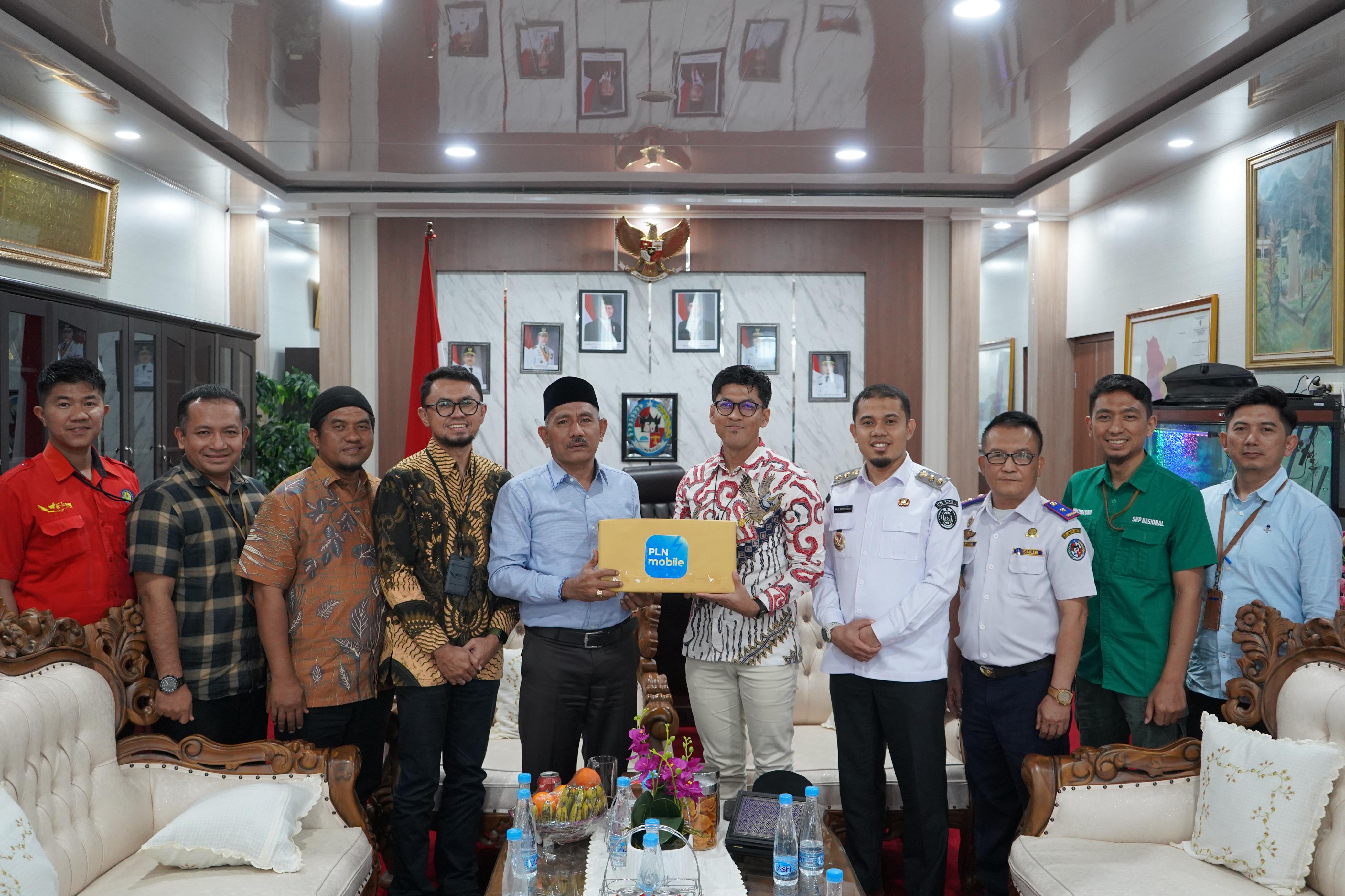 Pertemuan Bupati Limapuluh Kota Safni dengan jajaran PLN UP3 Payakumbuh